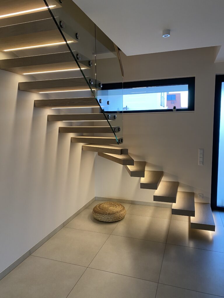 Kragarmtreppe Maxdorf der Firma TBS Schmidt GmbH